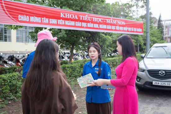 NĂM 2026, KHOA TIẾU HỌC - MẦM NON TIẾP NHẬN HƠN 700 SINH VIÊN NHẬP HỌC NGH GIÁO DỤC MẦM NON VÀ GIÁO DỤC TIỂU HỌC